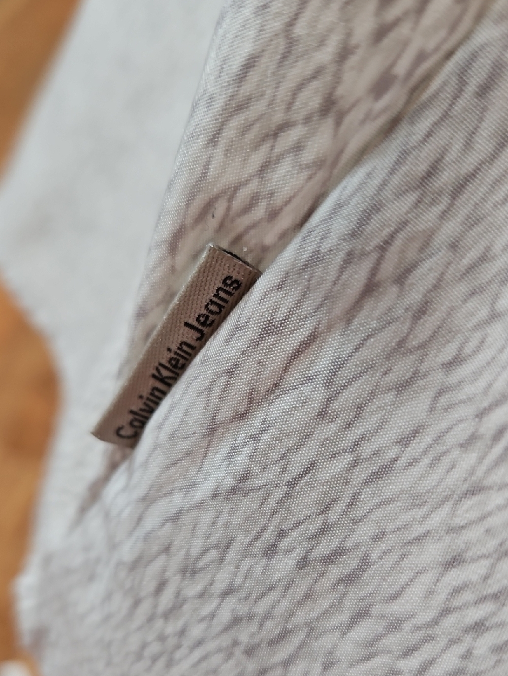 🏝 Calvin Klein - Picture 4 of 6